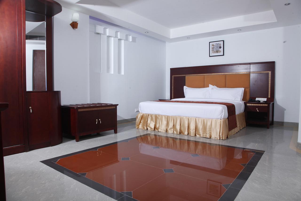 Hotel Hiton Perintalmanna Номер фото