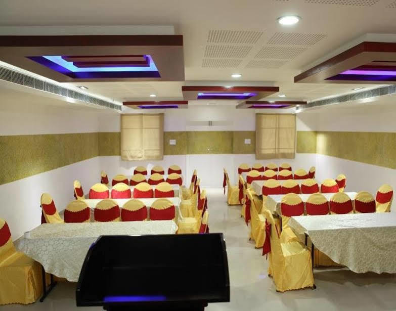 Hotel Hiton Perintalmanna Экстерьер фото